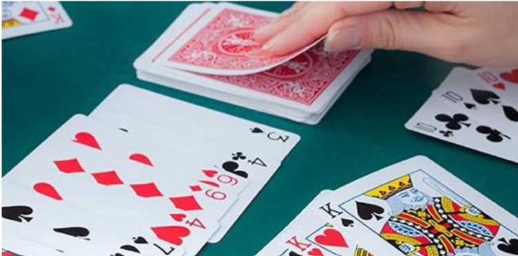 Cách chơi bài phỏm như thế nào 